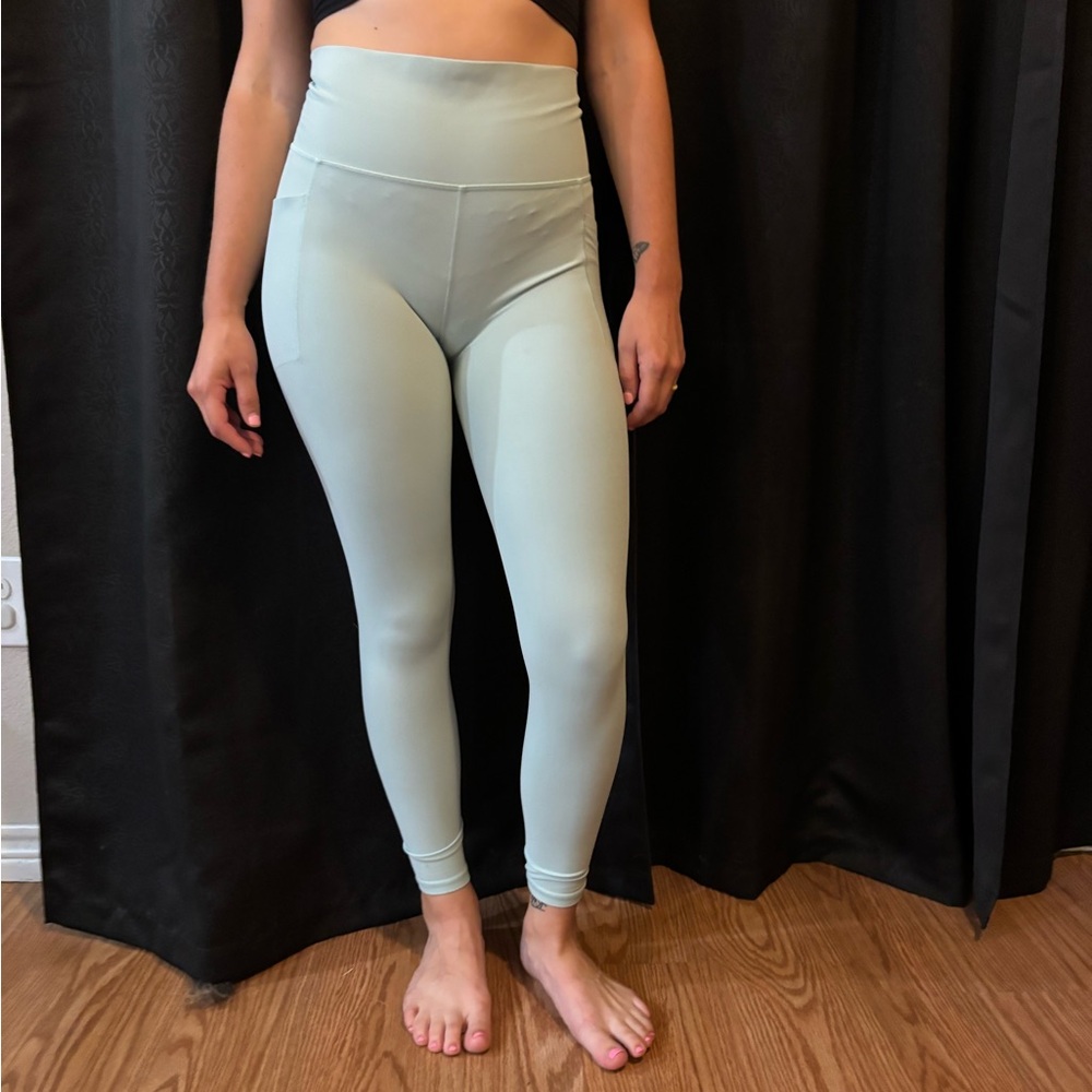 Athleta Salutation Stash Pocket II 7/8 Mint Yoga Leggings Sz S/P
